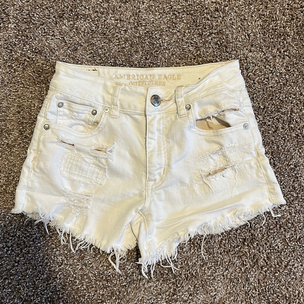 White American eagle shorts size 00